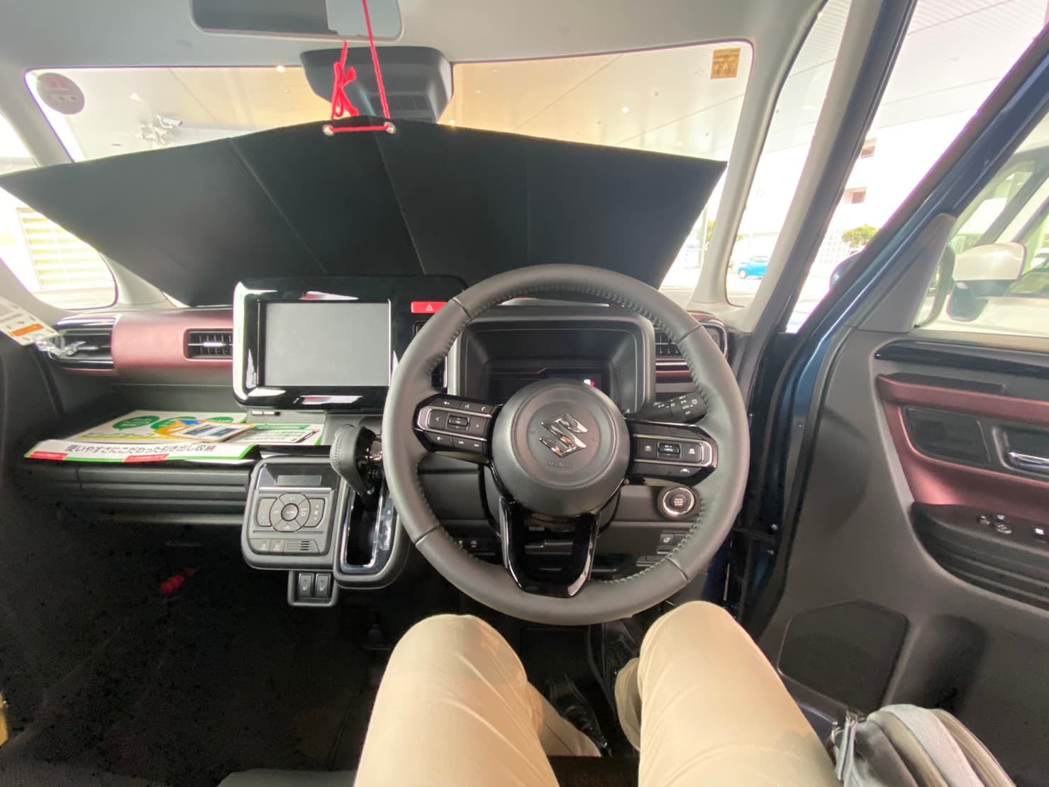 スズキ スペーシア カスタムの室内(参考:新型)